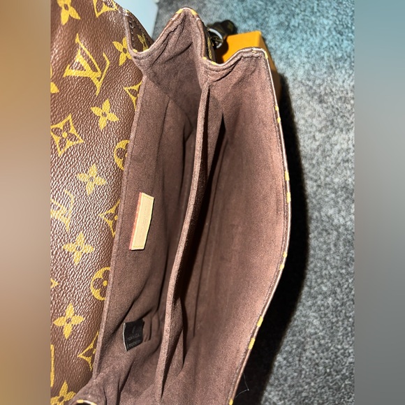 LOUIS VUITTON Pochette Métis *GREAT CONDITION* - Picture 8 of 12